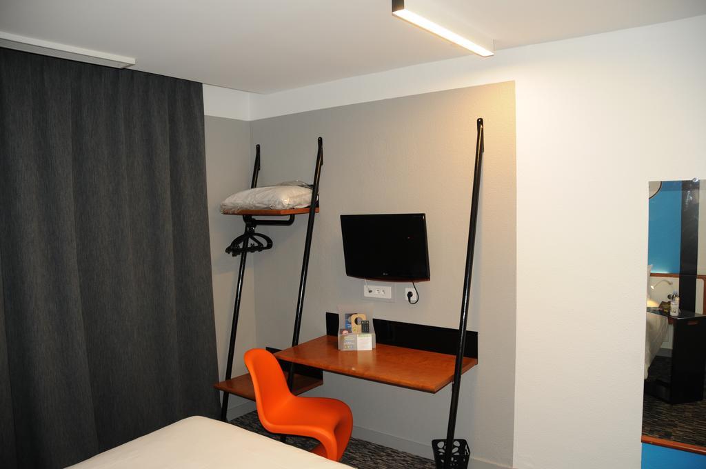 Ibis Styles Chambery Centre Gare Hotel Phòng bức ảnh